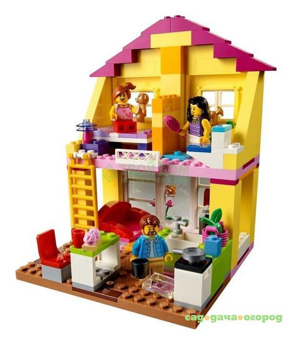 Фото Конструктор LEGO Семейный домик 10686