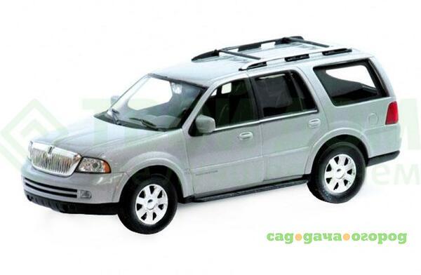 Фото Машинка Welly 2005 Ford Lincoln Navigator 1:35 (39883)