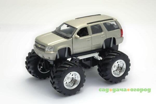 Фото Игрушка модель машины 1:34-39 Chevrolet Tahoe Big Wheel