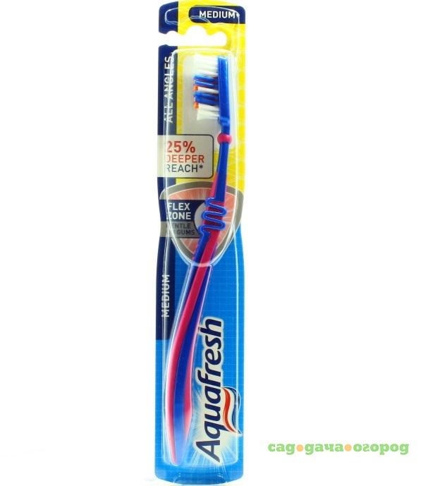 Фото Зубная щетка Aquafresh All Angles средней жесткости