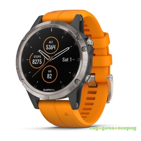 Фото Спортивный навигатор Garmin FENIX 5 PLUS SAPPHIRE титановый с оранжевым ремешком (010-01988-05)