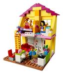 фото Конструктор LEGO Семейный домик 10686