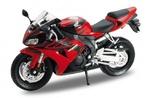 фото Игрушка модель мотоцикла 1:18 Honda CBR1000RR