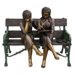 фото Фигура садовая Thermobrass две девочки на скамейк 100х69х120