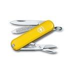 фото Нож-брелок victorinox classic 0.6223.8 58 мм, 7 функций, желтый